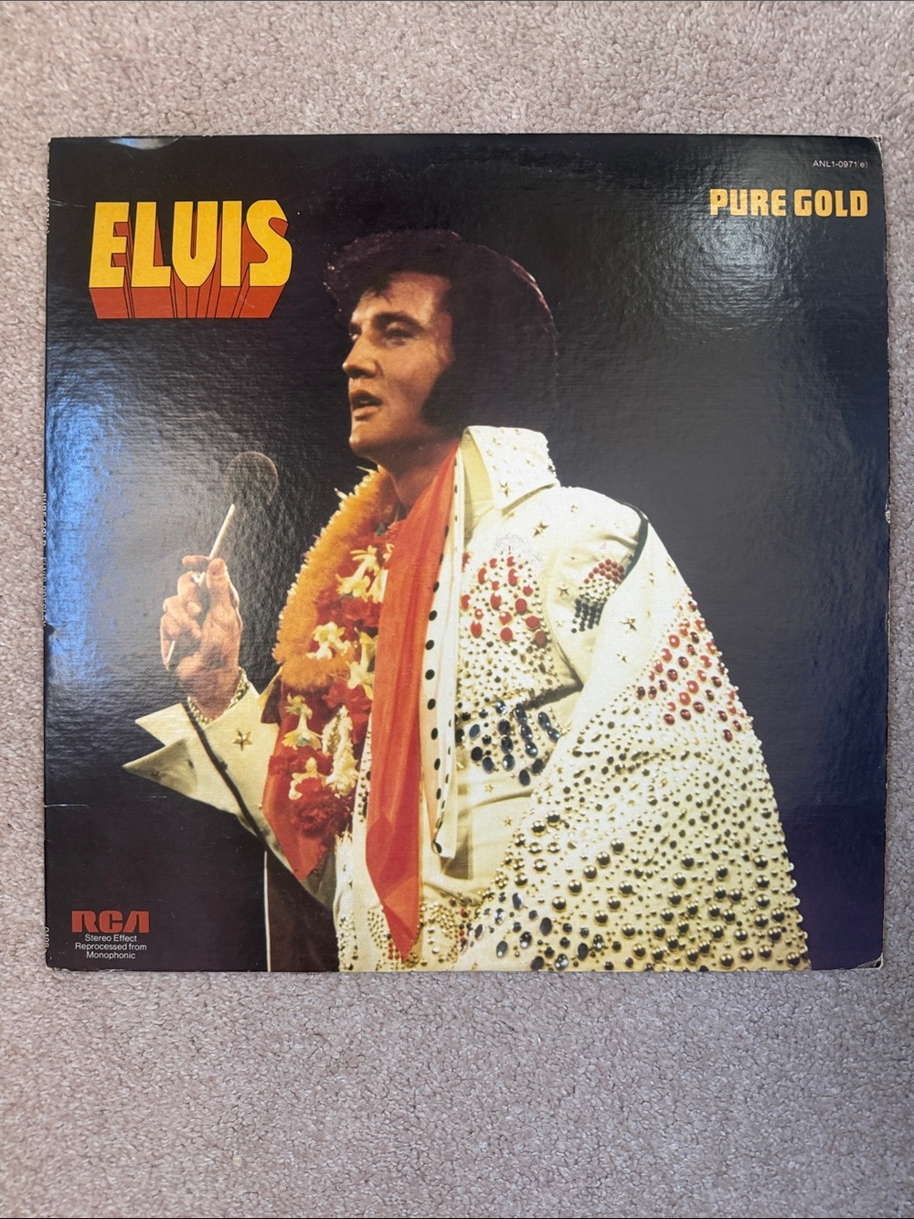 ELVIS Pure Gold Vinyl Album